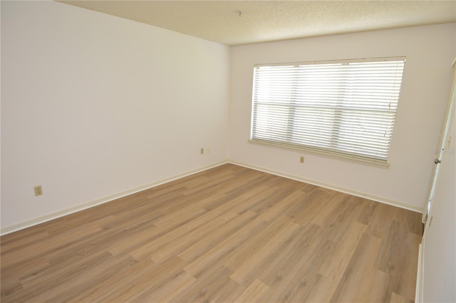 Image 16 of 84 For 11901 4th Street N 11105