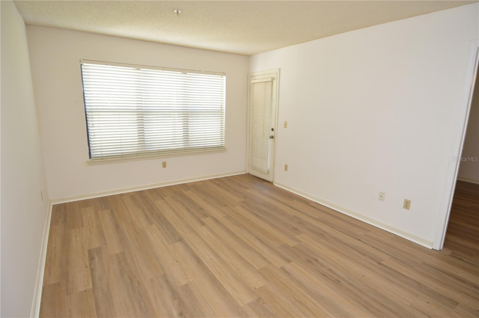 Image 21 of 84 For 11901 4th Street N 11105