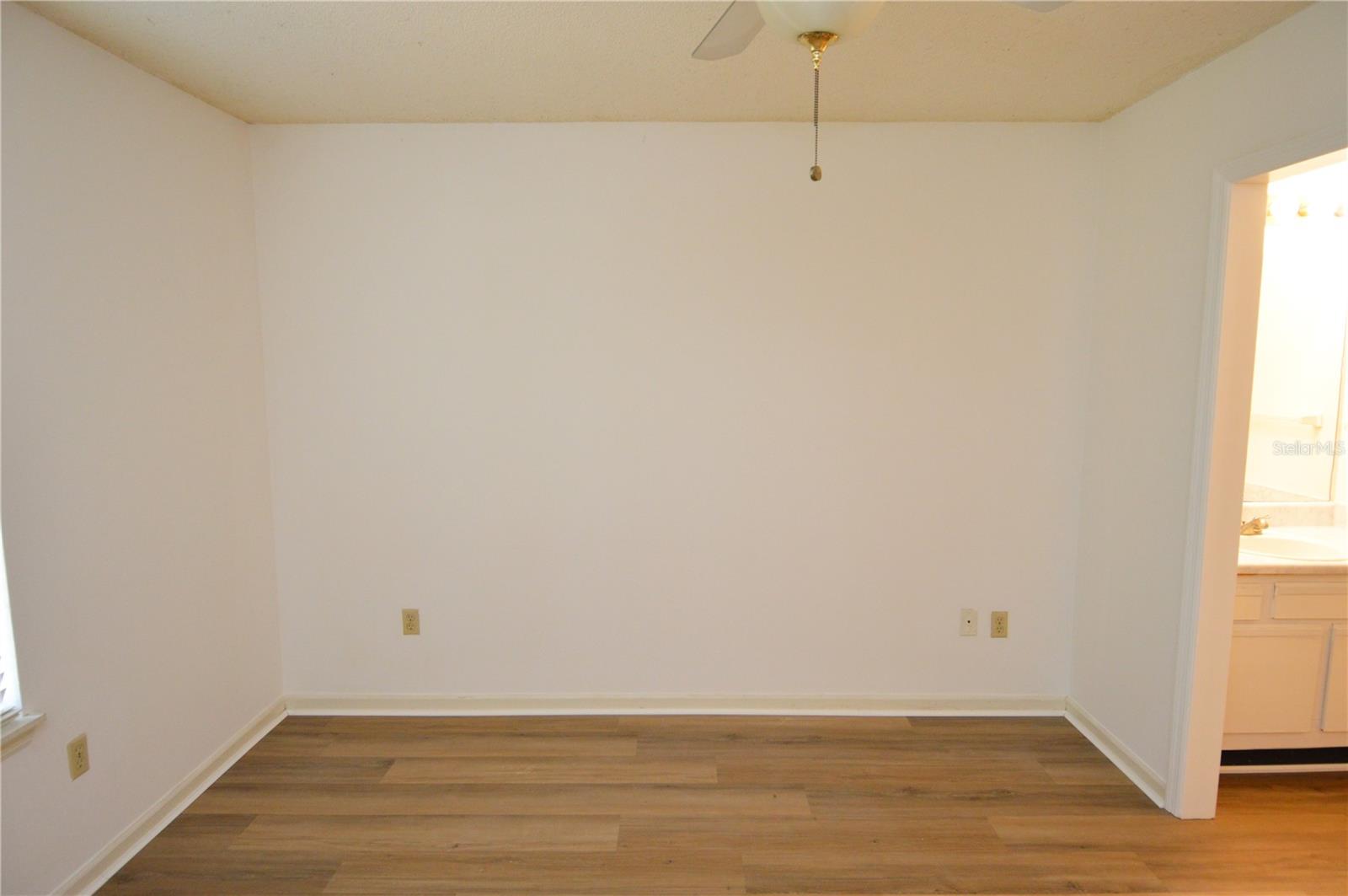 Image 29 of 84 For 11901 4th Street N 11105