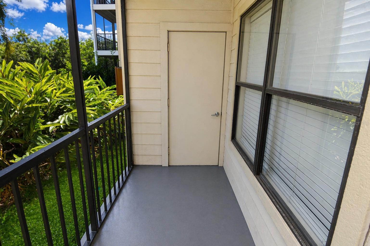 Image 41 of 84 For 11901 4th Street N 11105