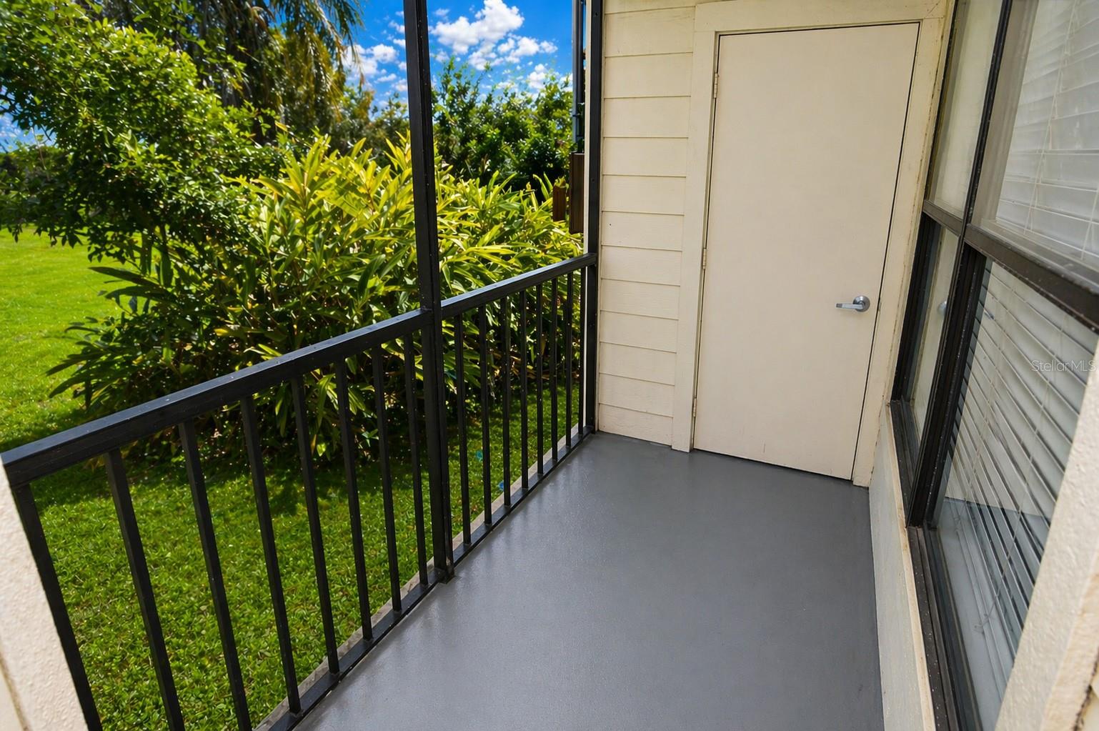 Image 43 of 84 For 11901 4th Street N 11105