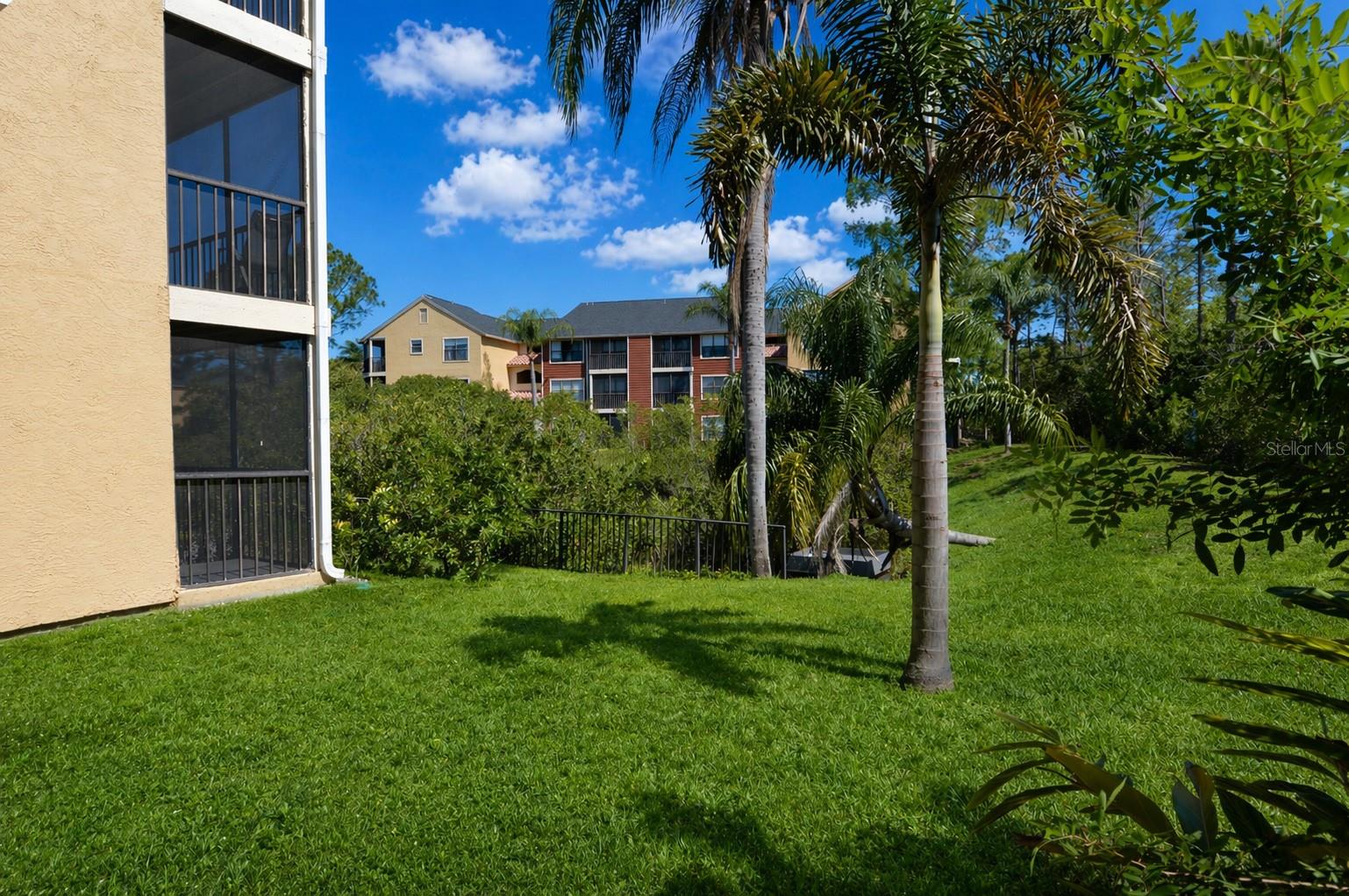 Image 47 of 84 For 11901 4th Street N 11105