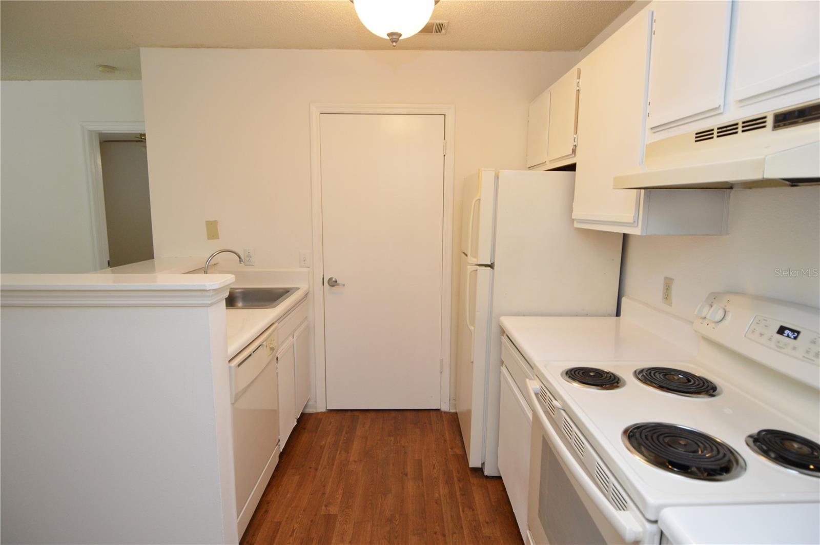 Image 6 of 84 For 11901 4th Street N 11105