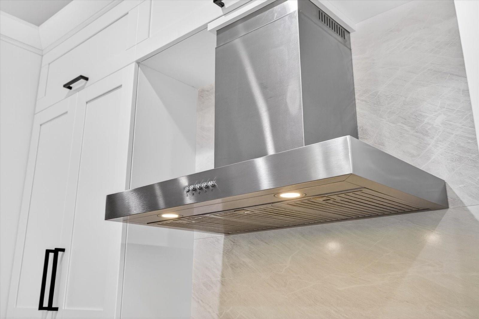 Listing photo id 16 for 7301 Elliott Street