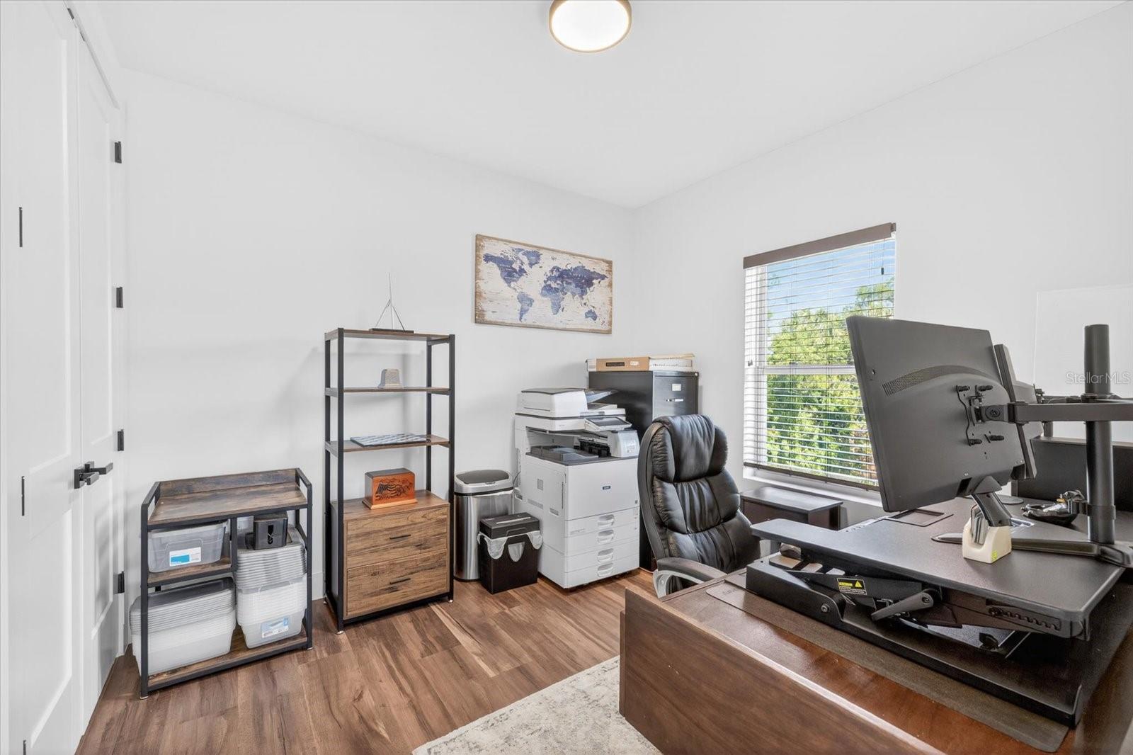 Listing photo id 20 for 7301 Elliott Street