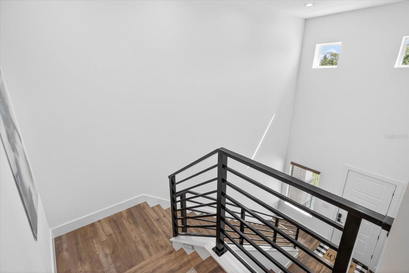 Listing photo id 22 for 7301 Elliott Street