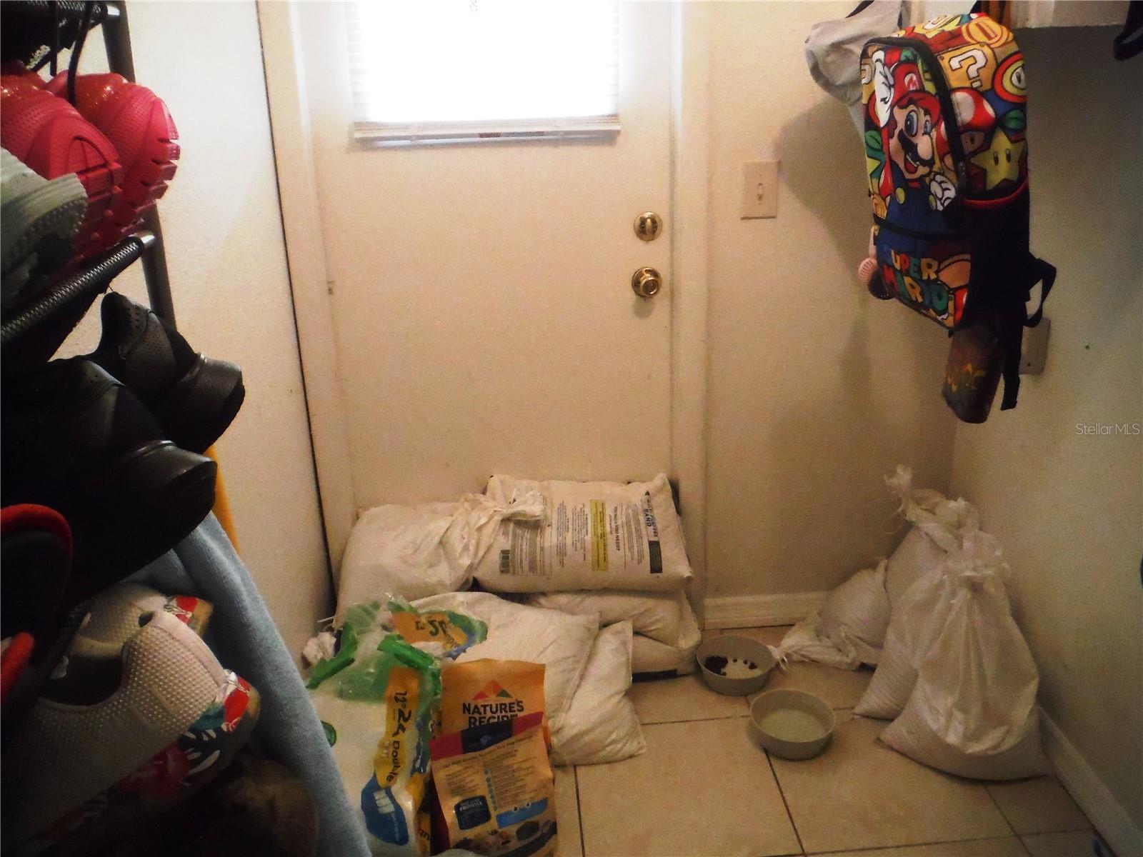 Image 13 of 27 For 118 Lake Avenue Se