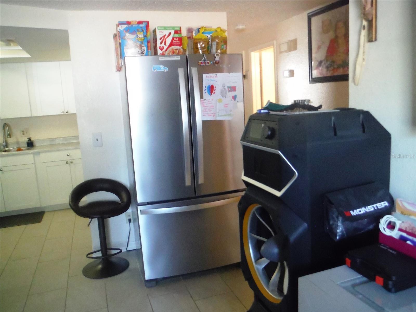 Image 20 of 27 For 118 Lake Avenue Se