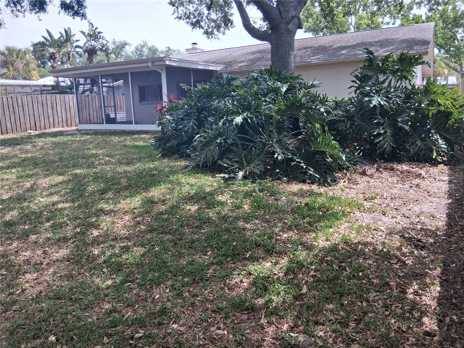 Image 18 of 23 For 11856 69th Way