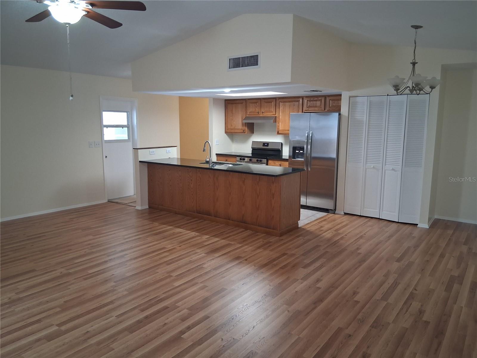 Image 4 of 23 For 11856 69th Way