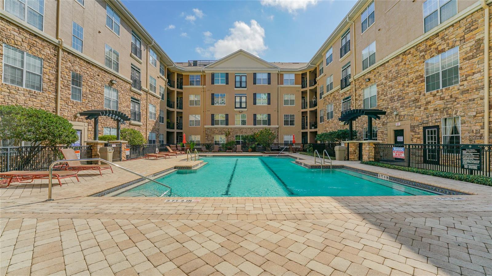 Image 21 of 25 For 4221 Spruce Street 1311