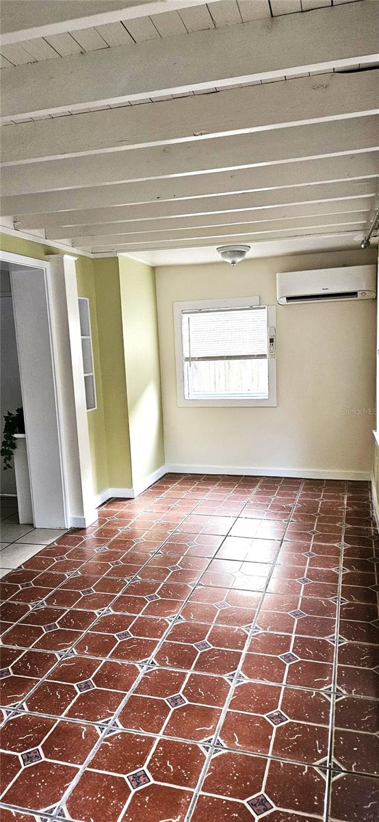 Image 2 of 7 For 2417 3rd Avenue N