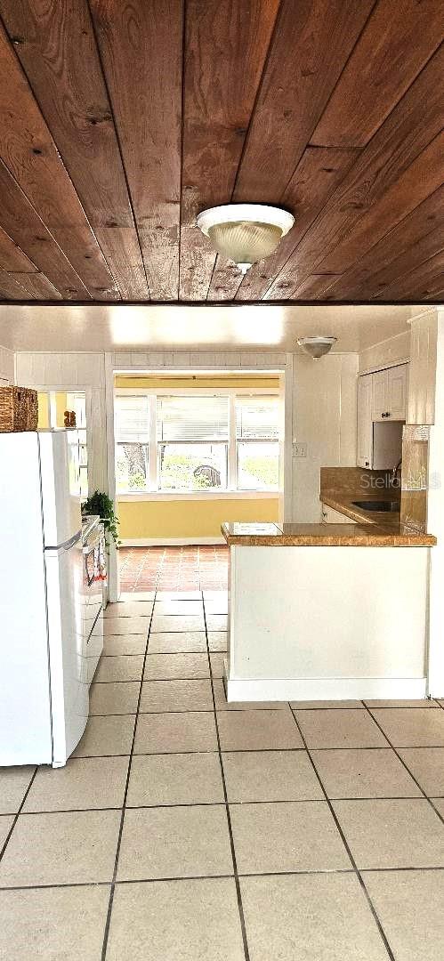 Image 3 of 7 For 2417 3rd Avenue N