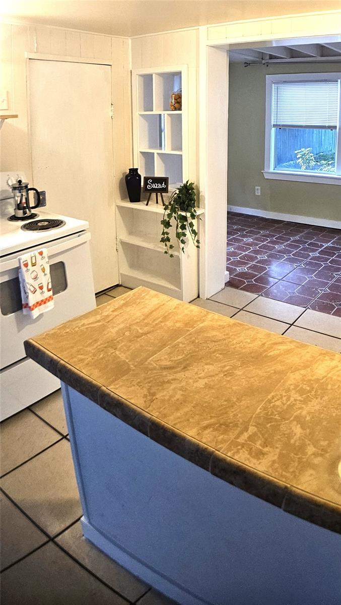 Image 5 of 7 For 2417 3rd Avenue N