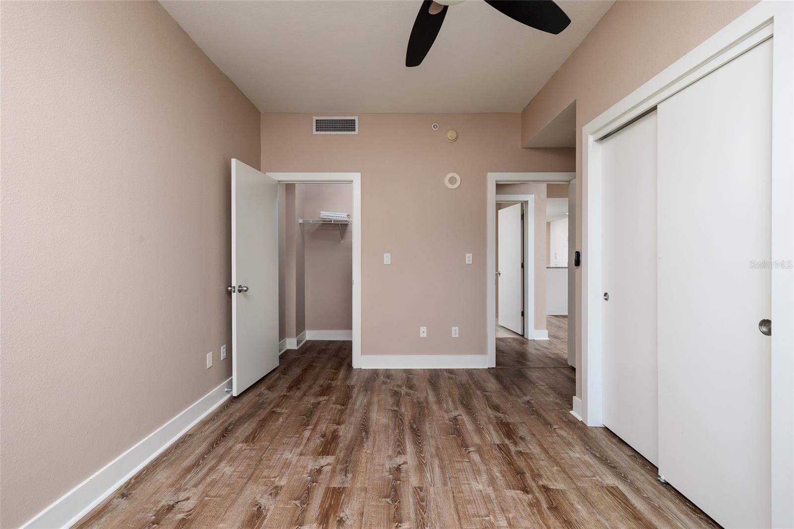 Image 15 of 35 For 1208 Kennedy Boulevard 416