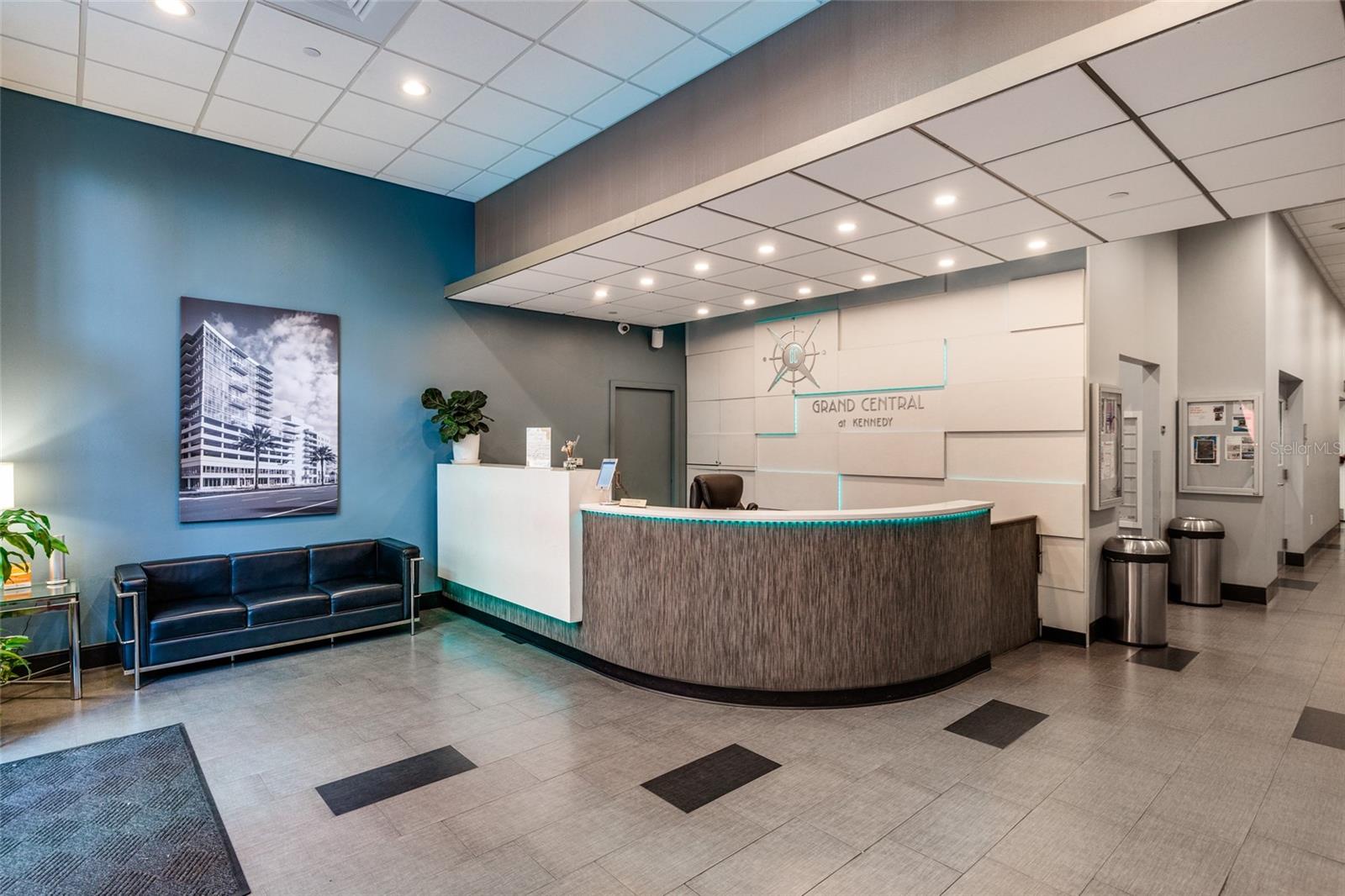 Image 3 of 35 For 1208 Kennedy Boulevard 416