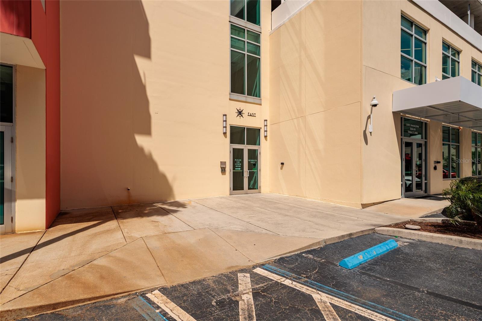 Image 33 of 35 For 1208 Kennedy Boulevard 416