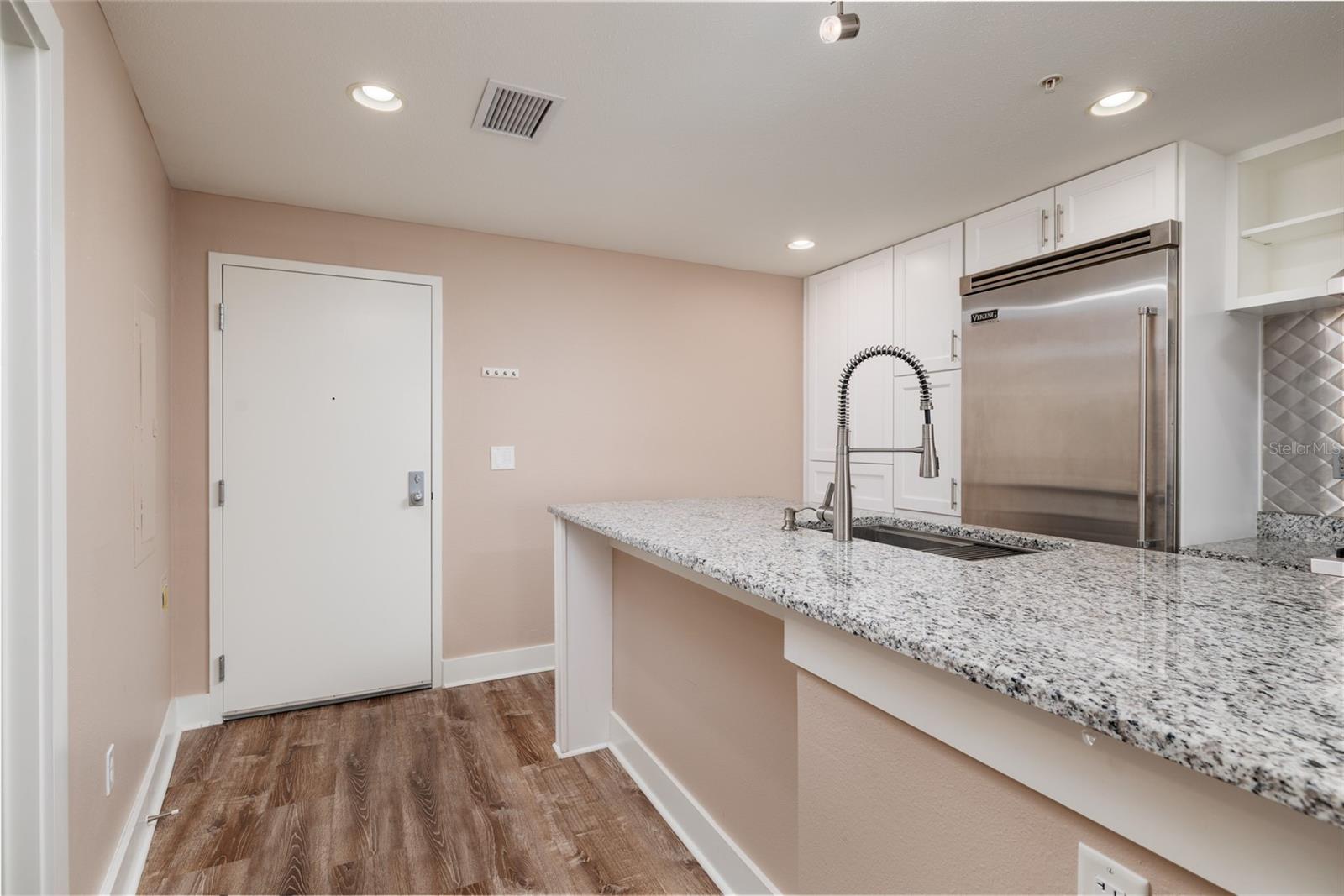 Image 5 of 35 For 1208 Kennedy Boulevard 416