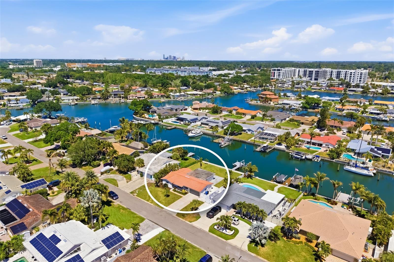 Image 2 of 58 For 4462 39th Street S