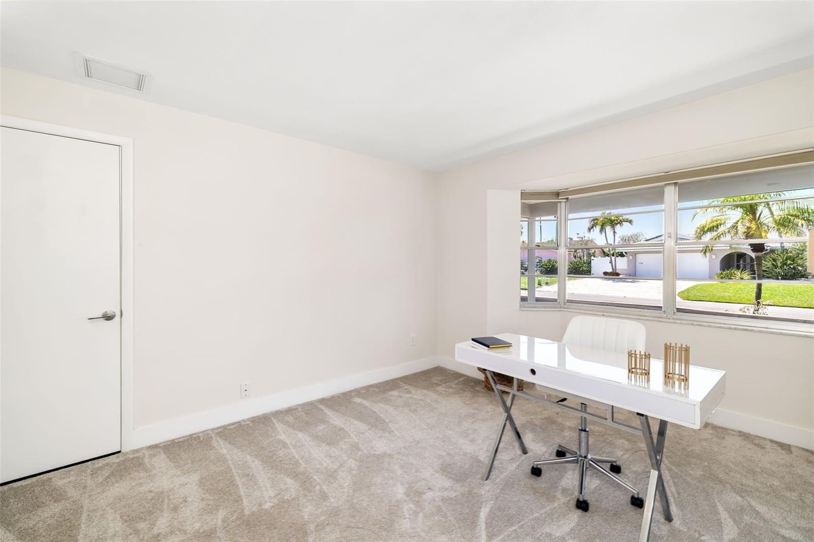 Image 36 of 58 For 4462 39th Street S