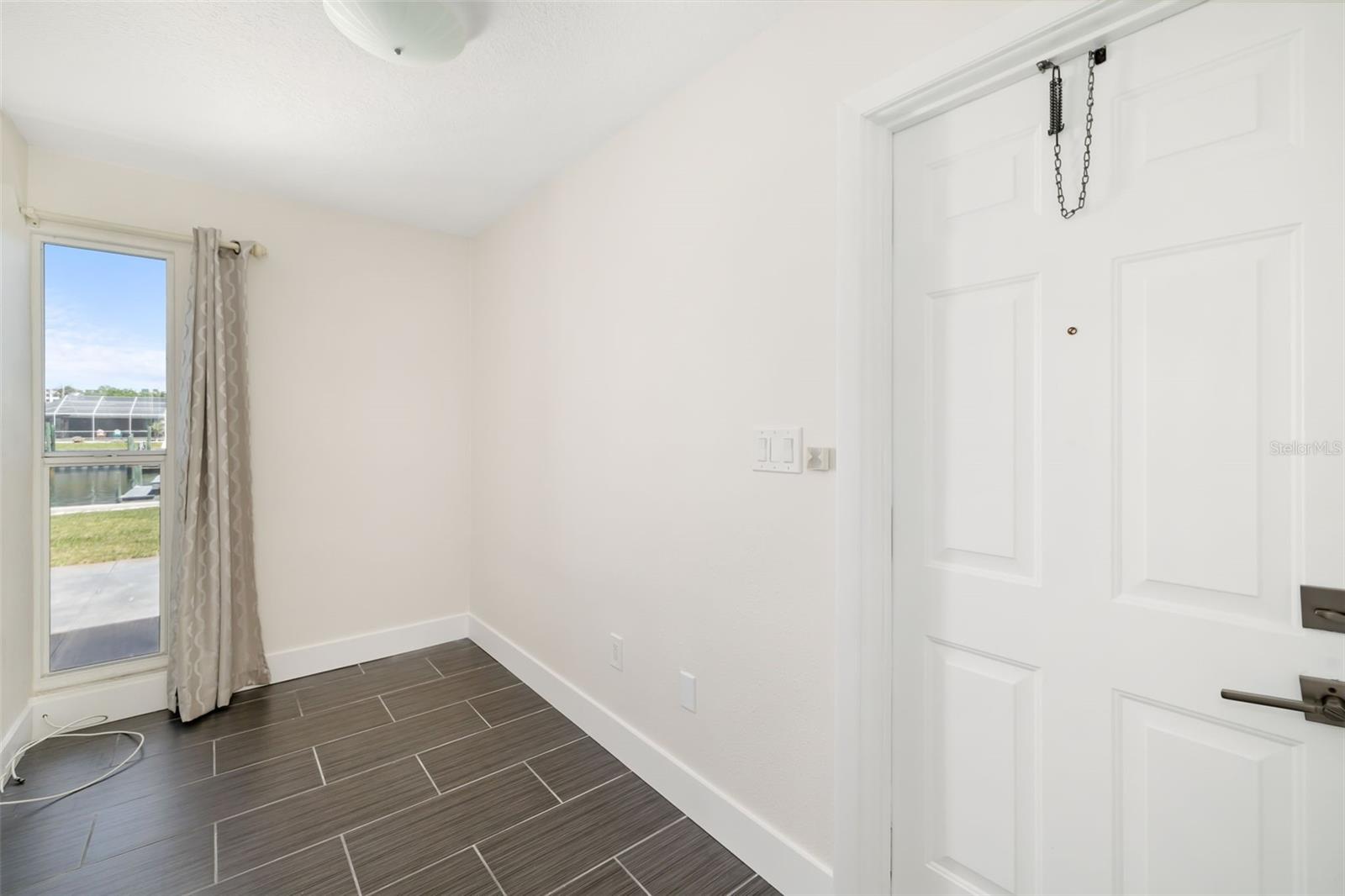 Image 44 of 58 For 4462 39th Street S