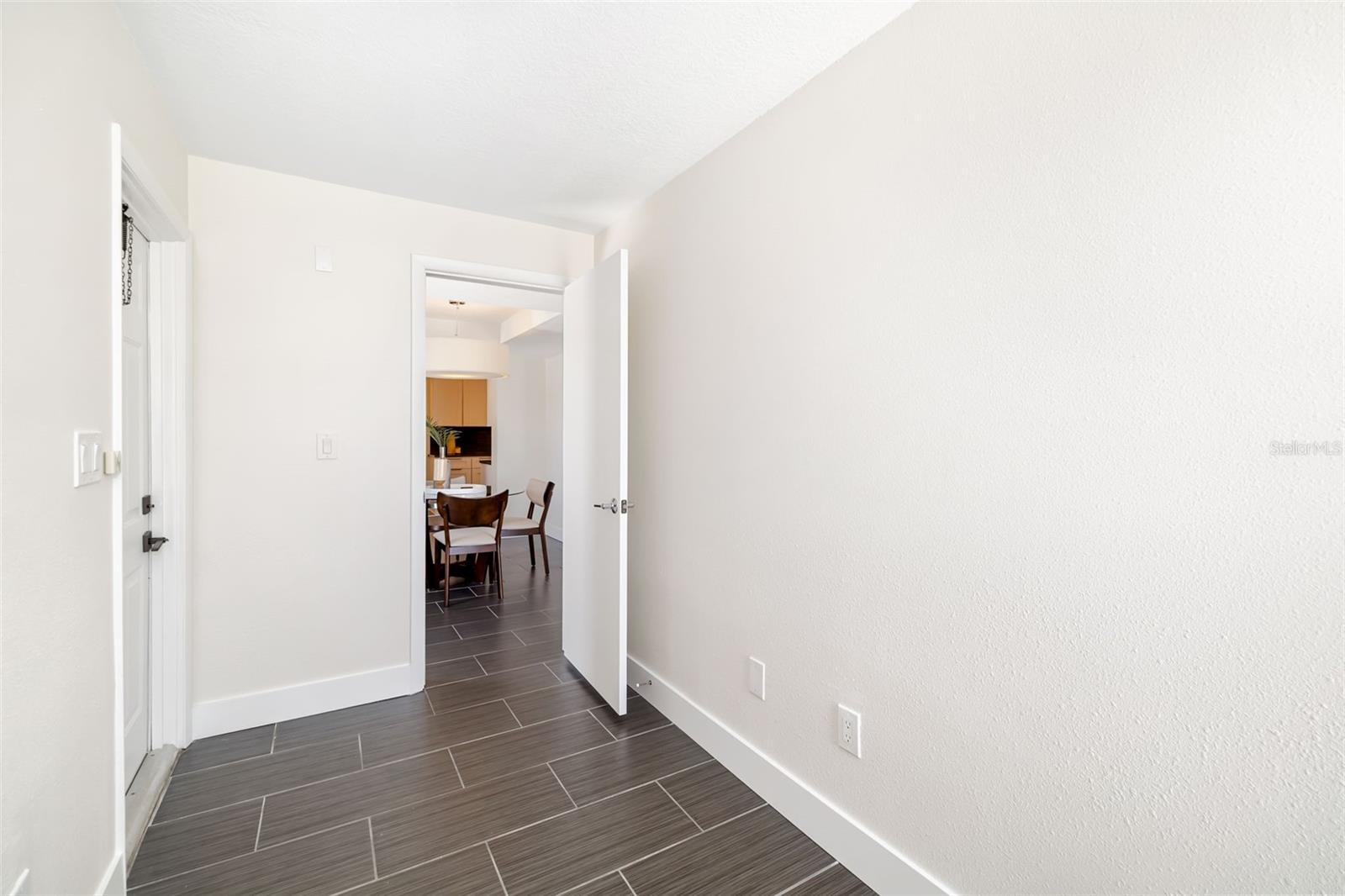 Image 45 of 58 For 4462 39th Street S