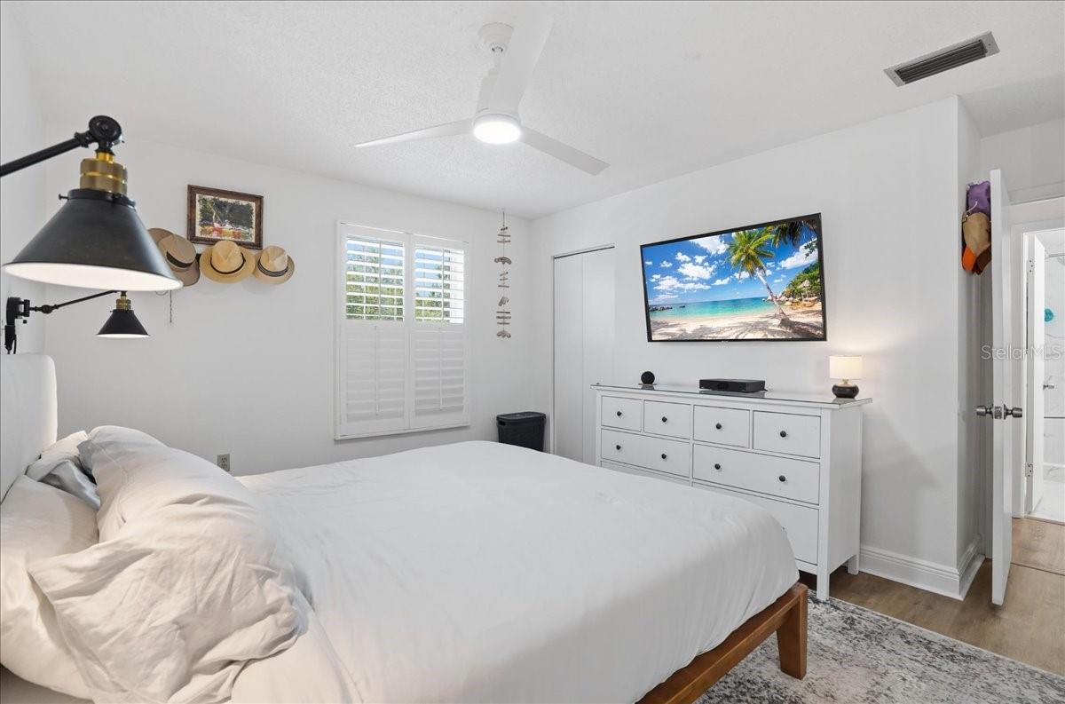 Image 10 of 43 For 4138 37th Street S 144