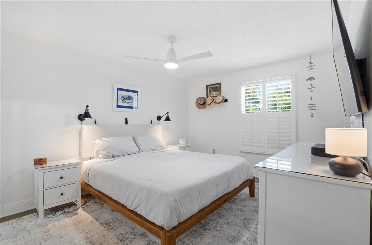 Image 28 of 43 For 4138 37th Street S 144