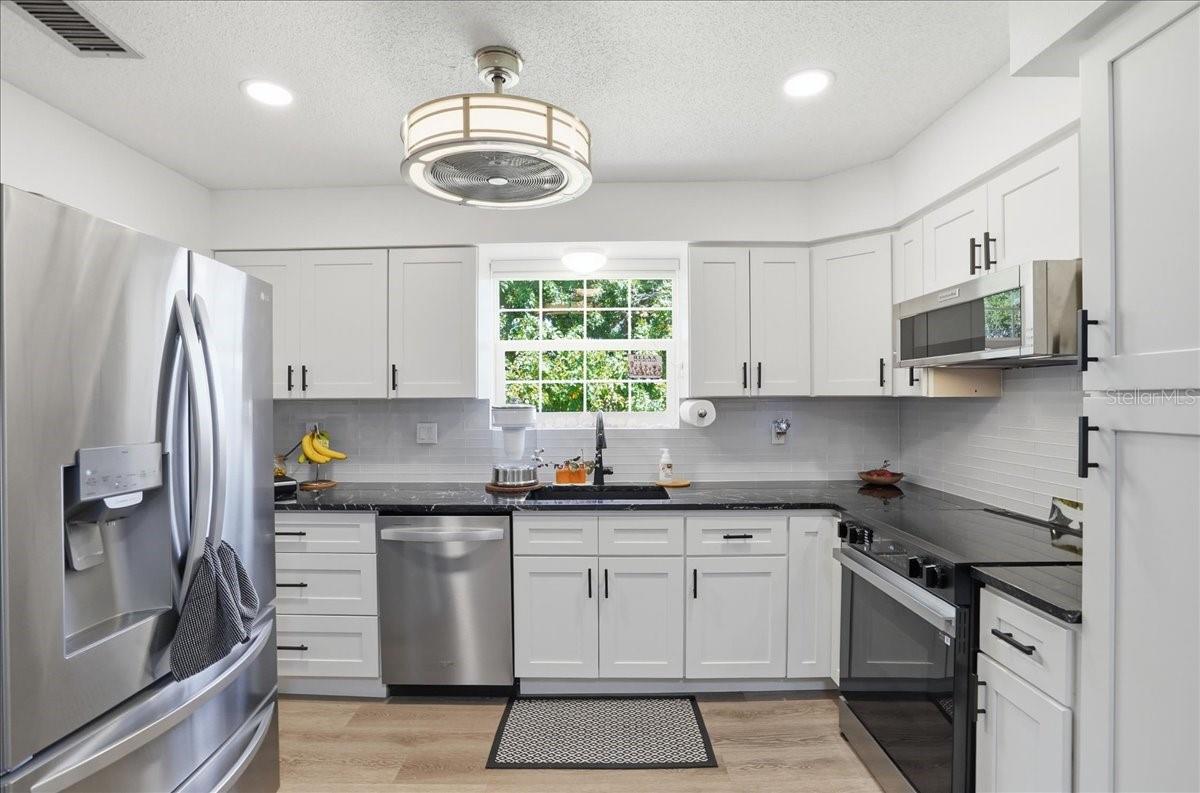 Image 4 of 43 For 4138 37th Street S 144