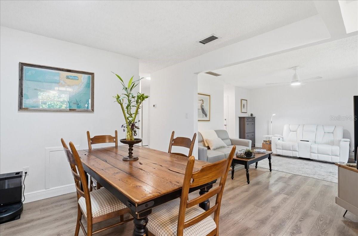 Image 5 of 43 For 4138 37th Street S 144