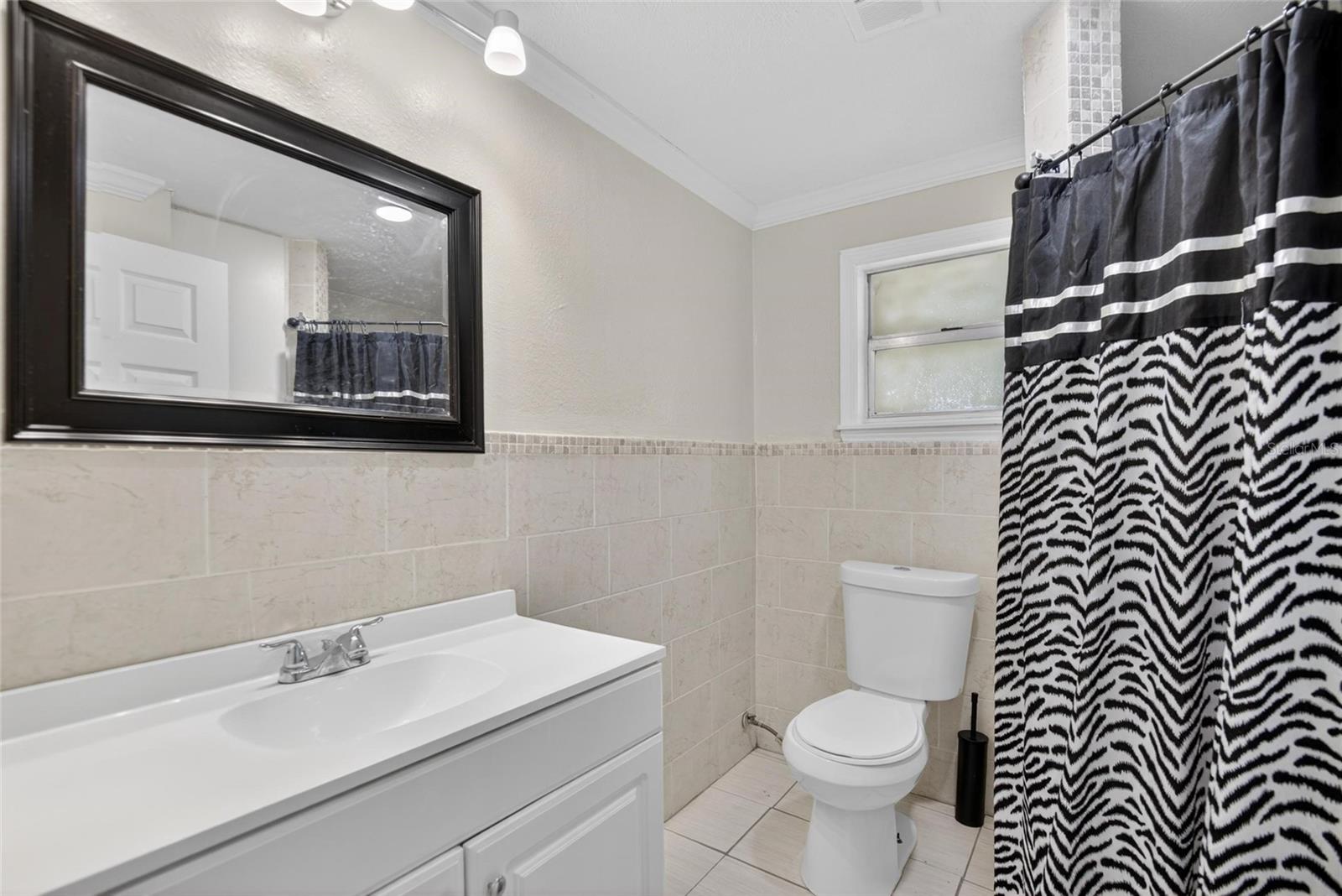 Image 14 of 37 For 918 Jere Circle