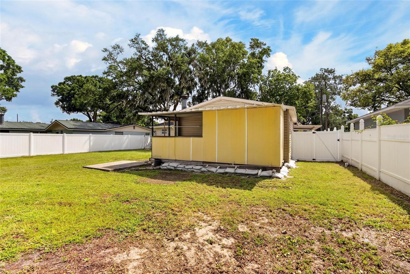 Image 33 of 37 For 918 Jere Circle