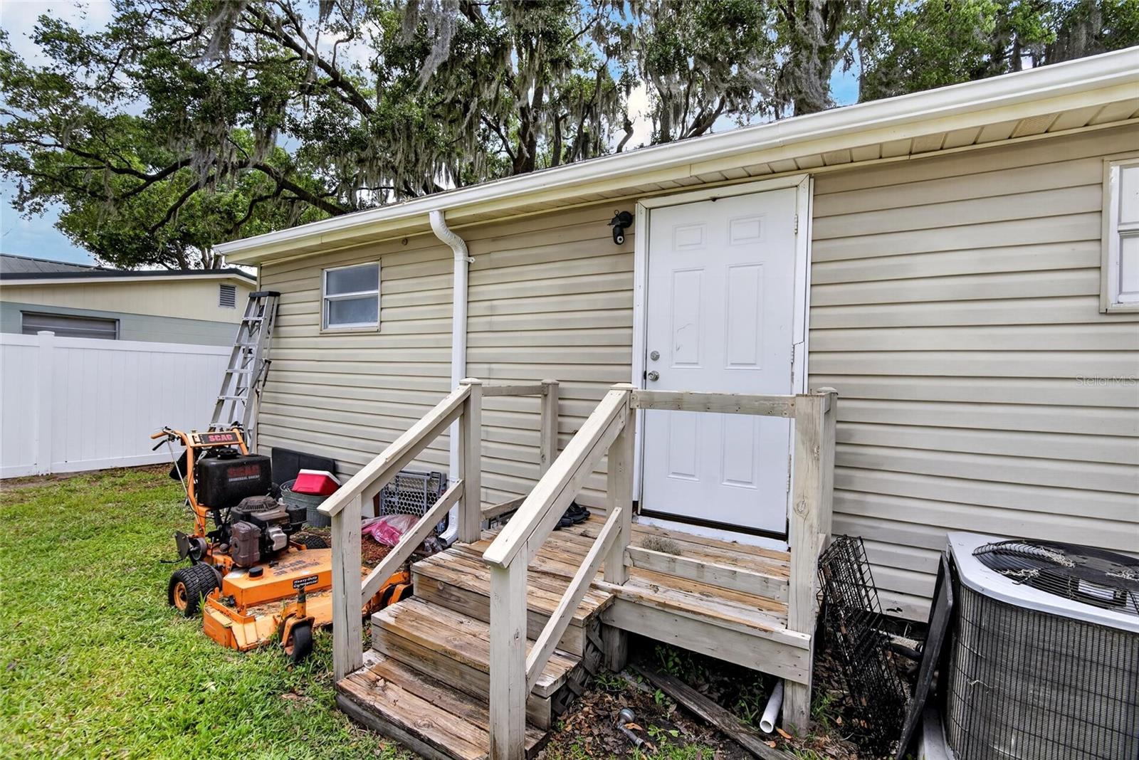 Image 34 of 37 For 918 Jere Circle