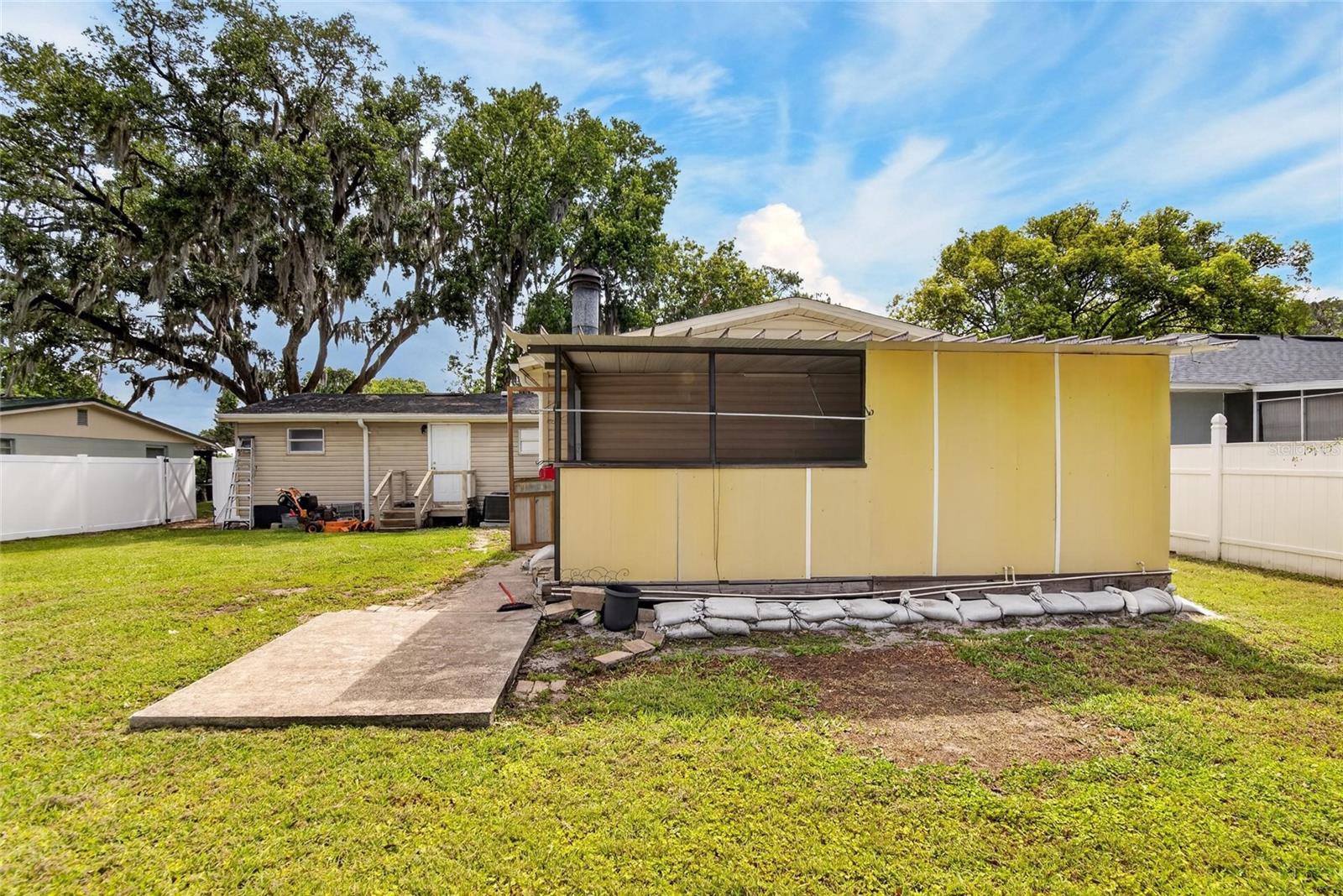 Image 35 of 37 For 918 Jere Circle