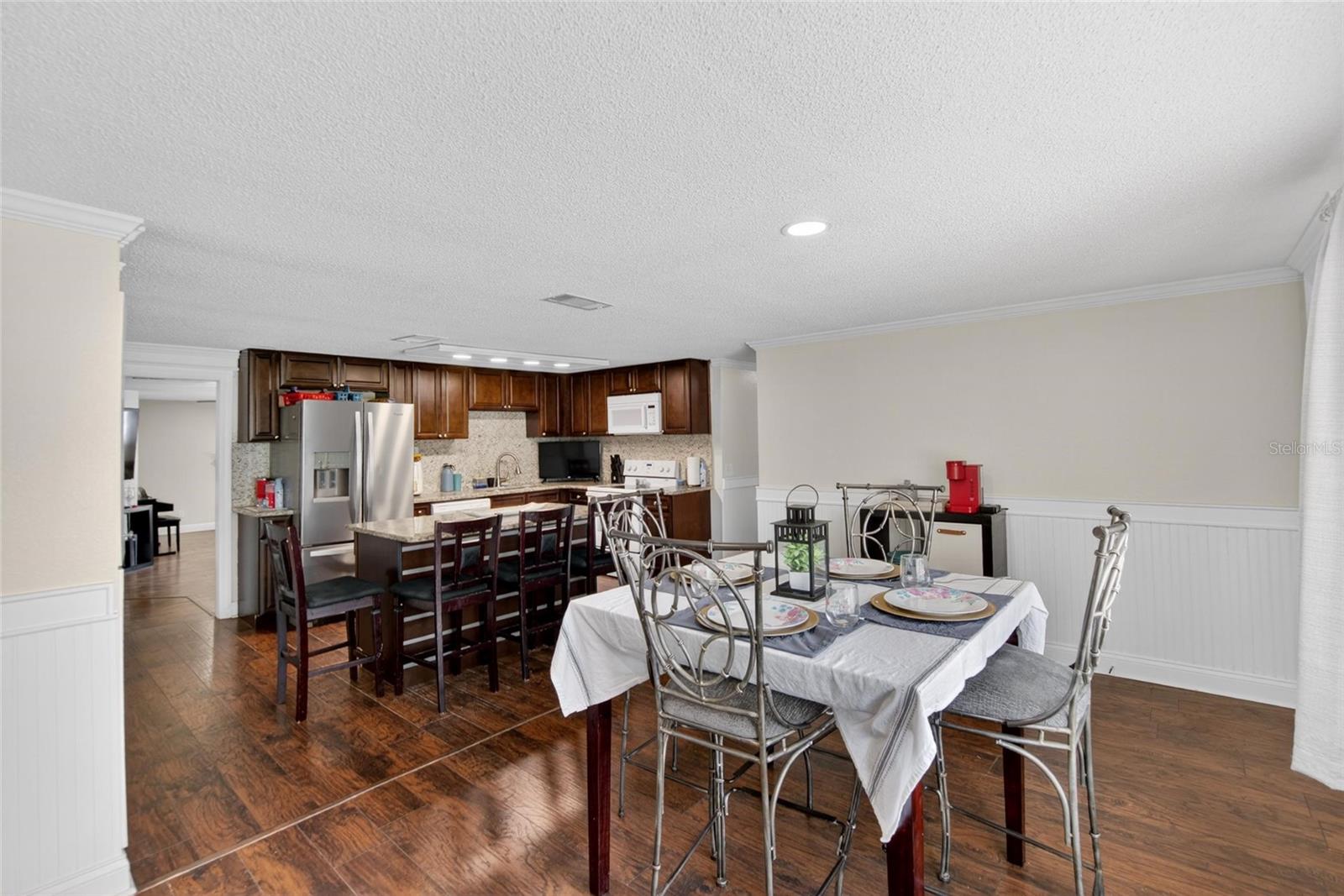 Image 6 of 37 For 918 Jere Circle