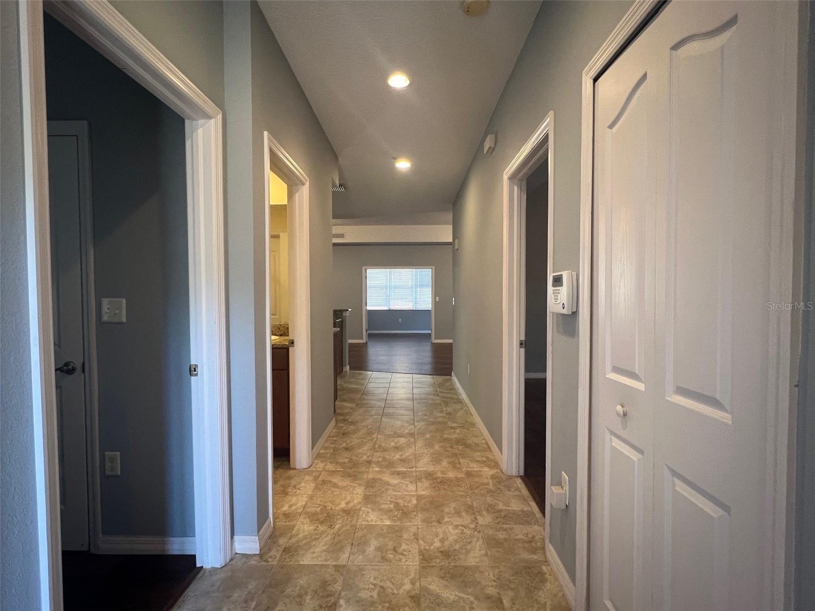 Image 17 of 44 For 642 Wells Court 201