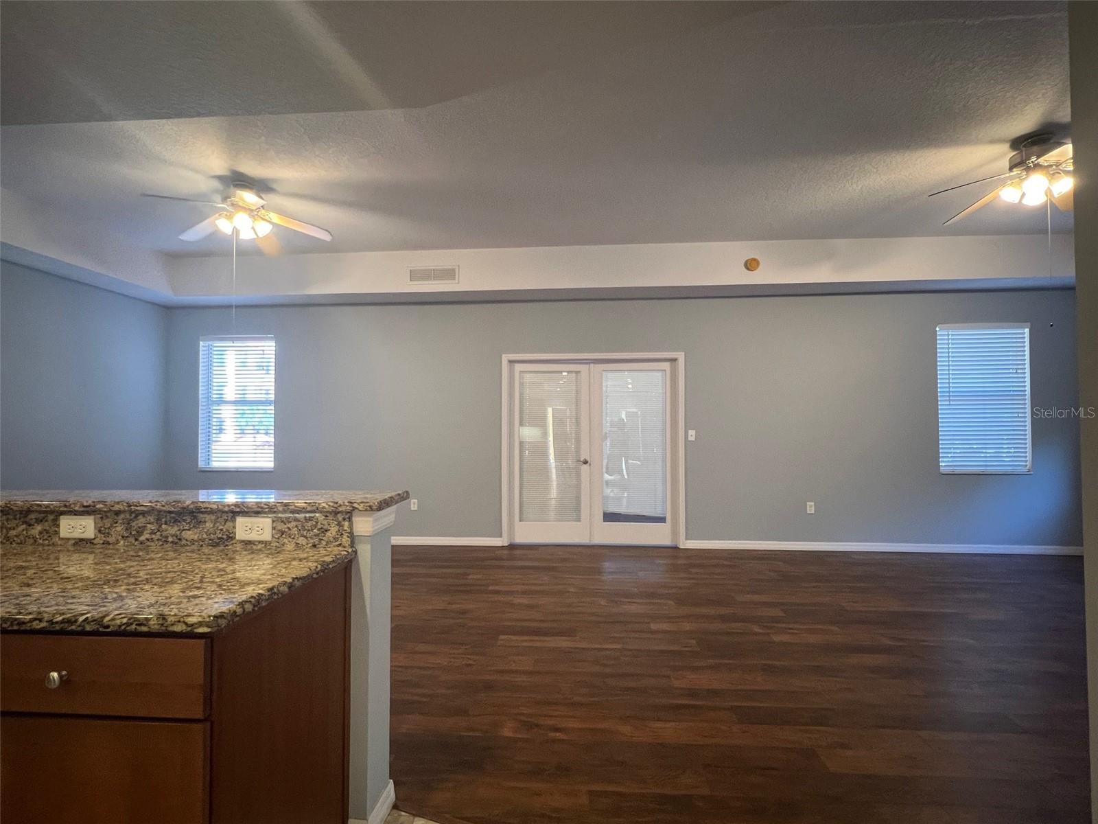 Image 25 of 44 For 642 Wells Court 201