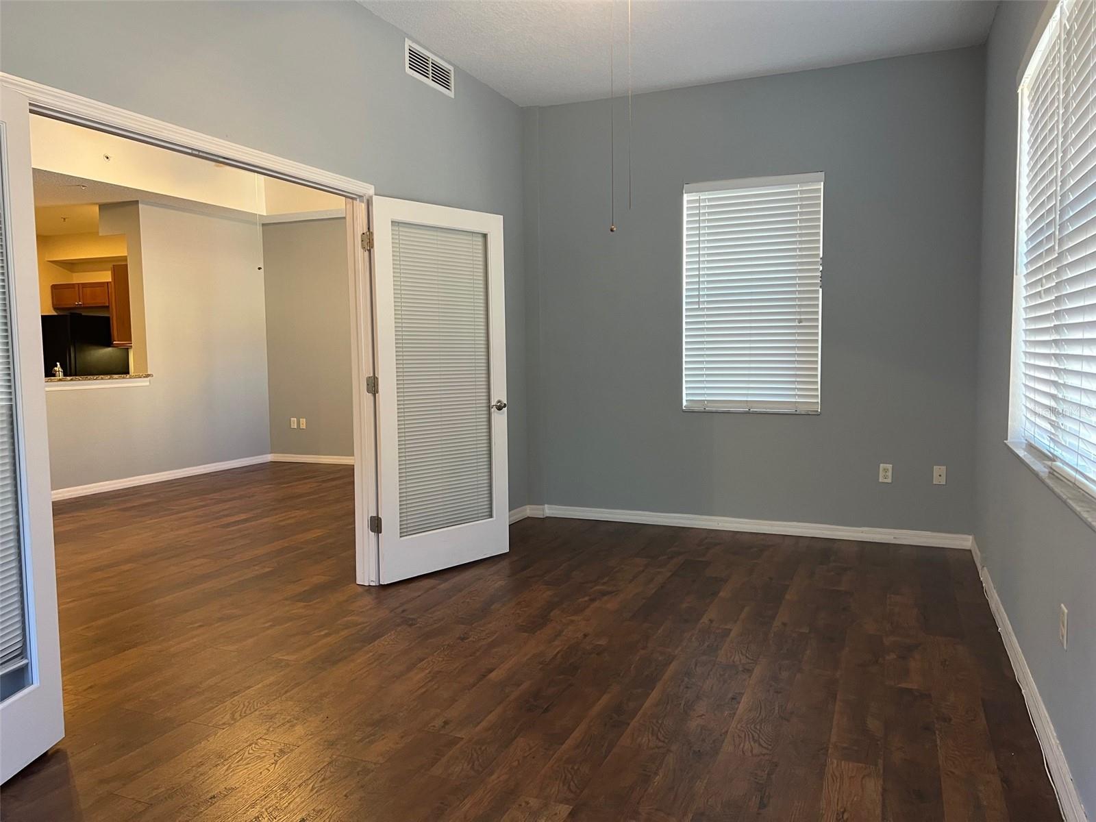 Image 33 of 44 For 642 Wells Court 201