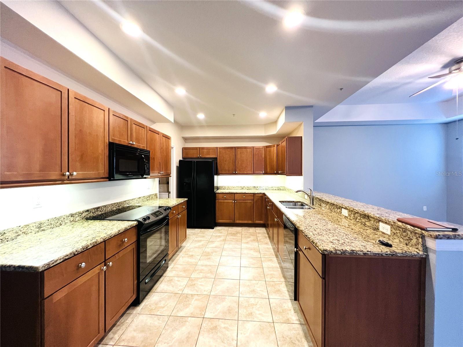 Image 35 of 44 For 642 Wells Court 201