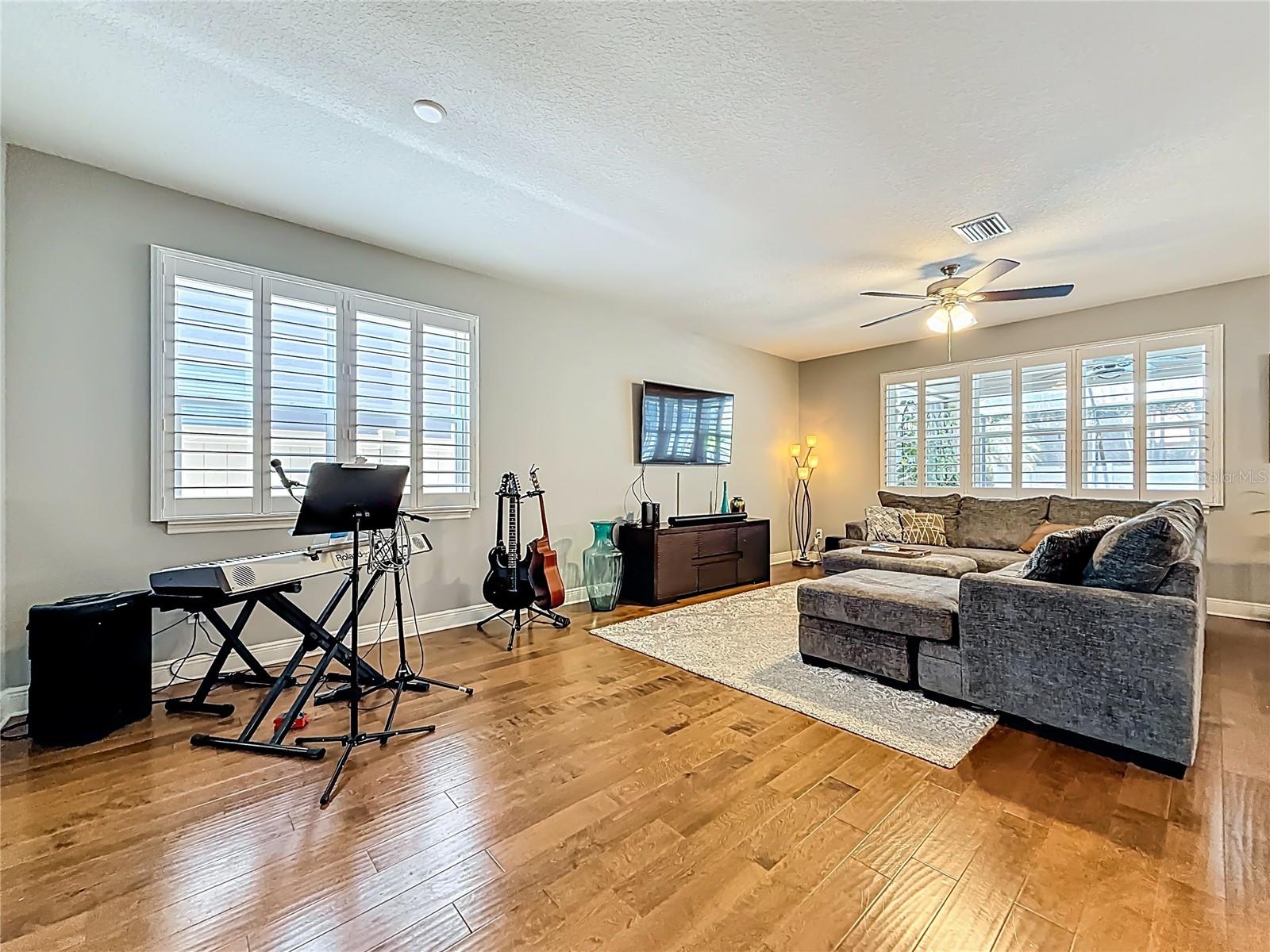 Image 11 of 67 For 10193 Grand Oak Circle