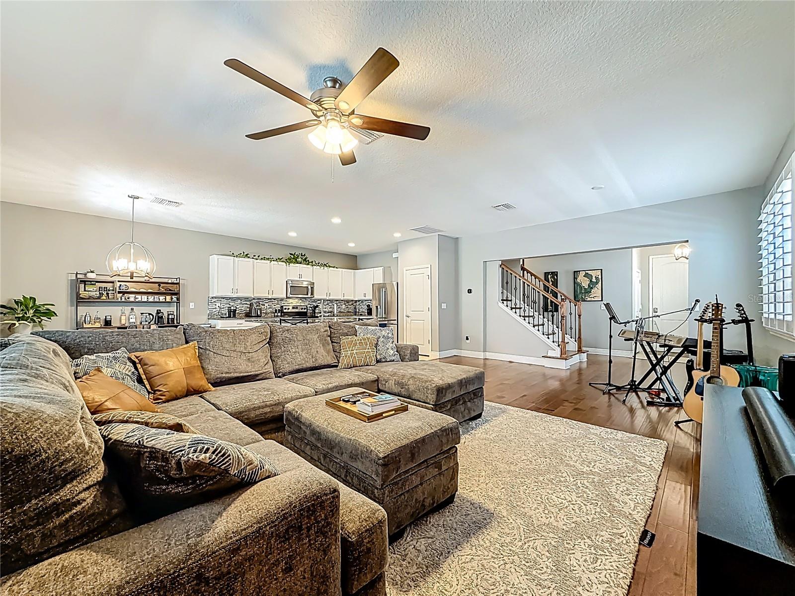 Image 13 of 67 For 10193 Grand Oak Circle