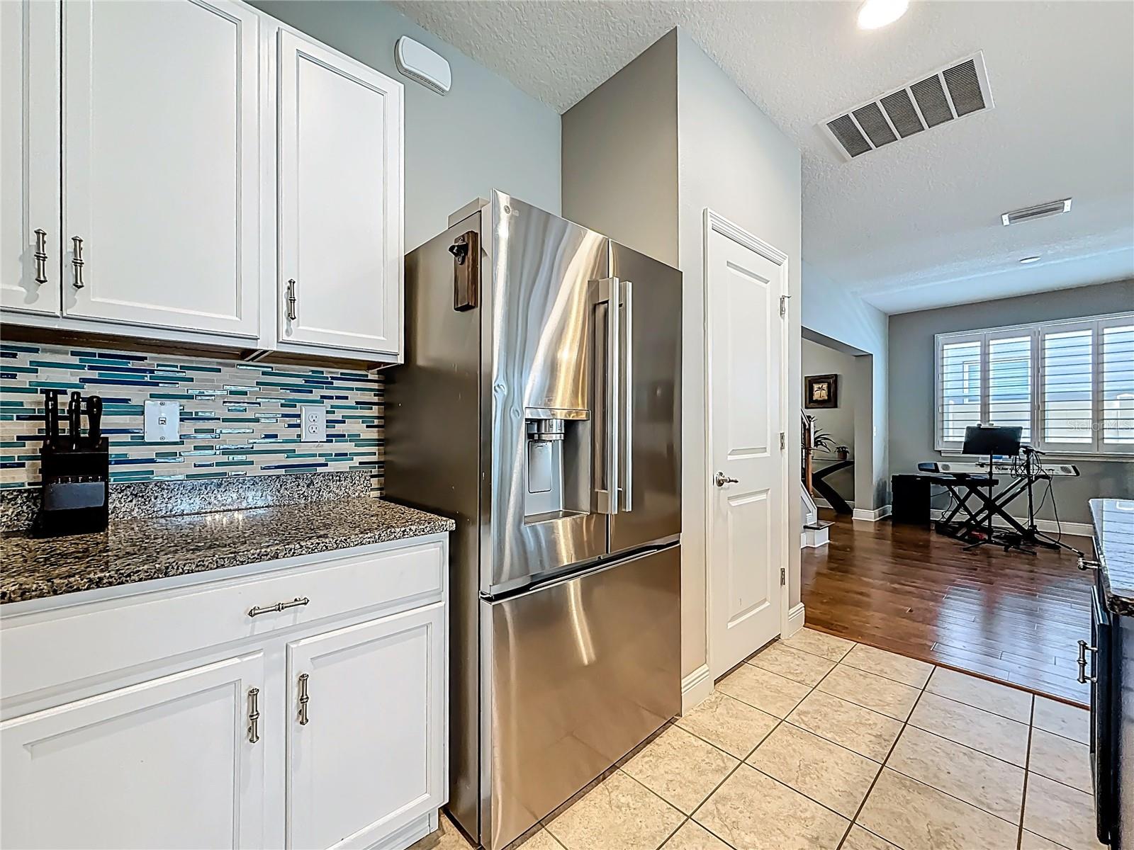 Image 18 of 67 For 10193 Grand Oak Circle