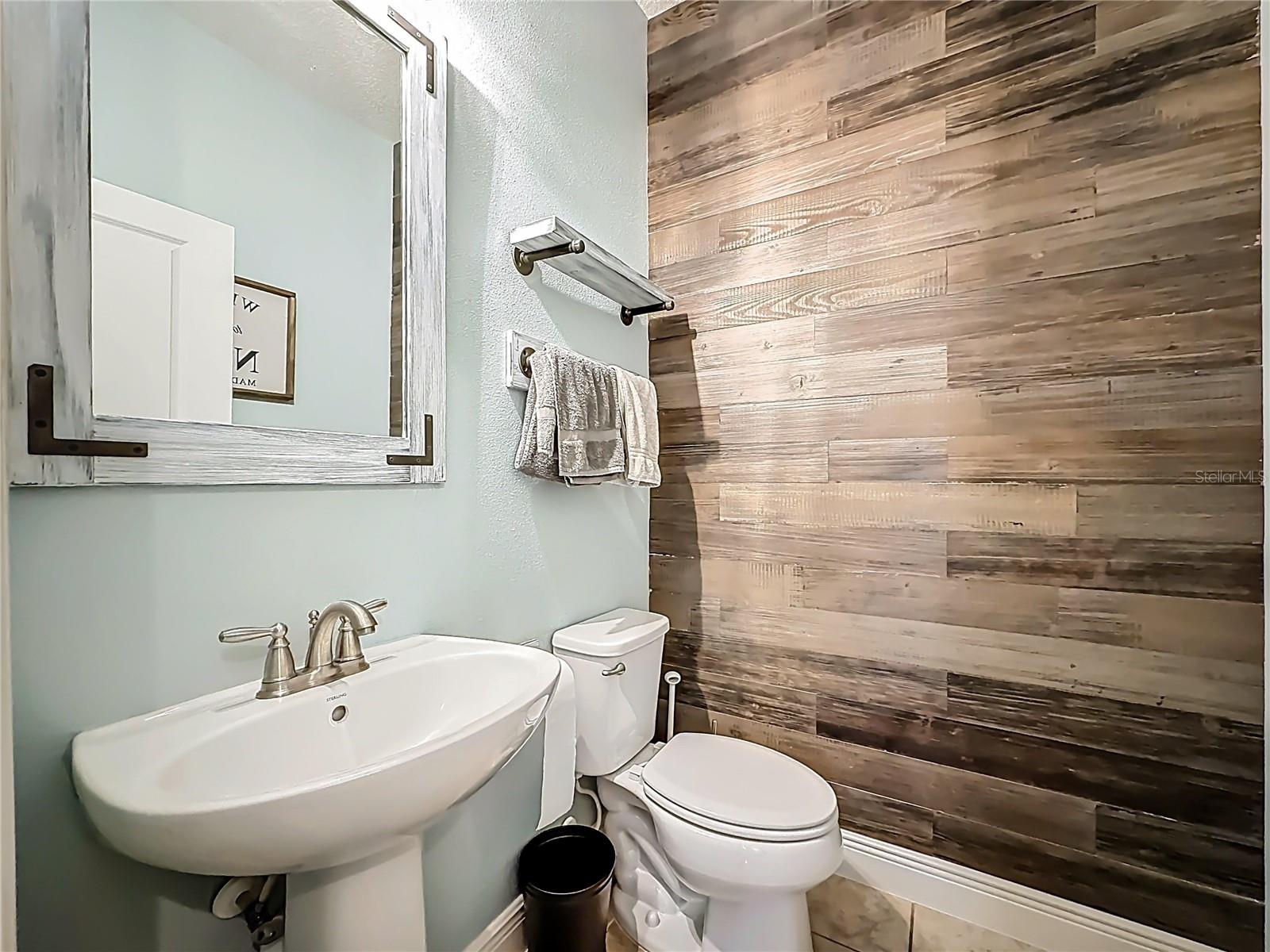 Image 26 of 67 For 10193 Grand Oak Circle