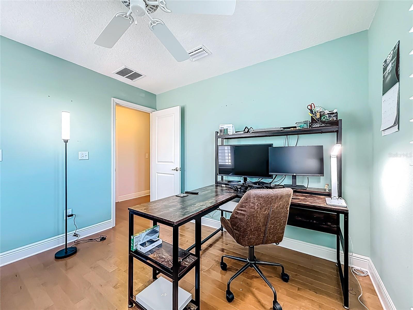 Image 45 of 67 For 10193 Grand Oak Circle