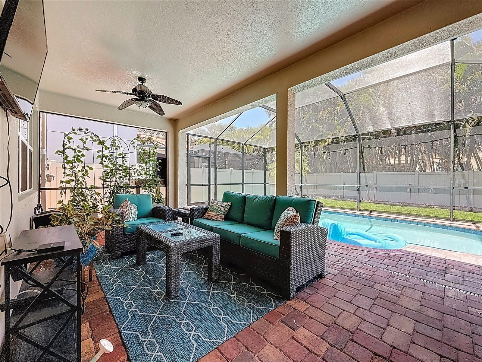 Image 54 of 67 For 10193 Grand Oak Circle