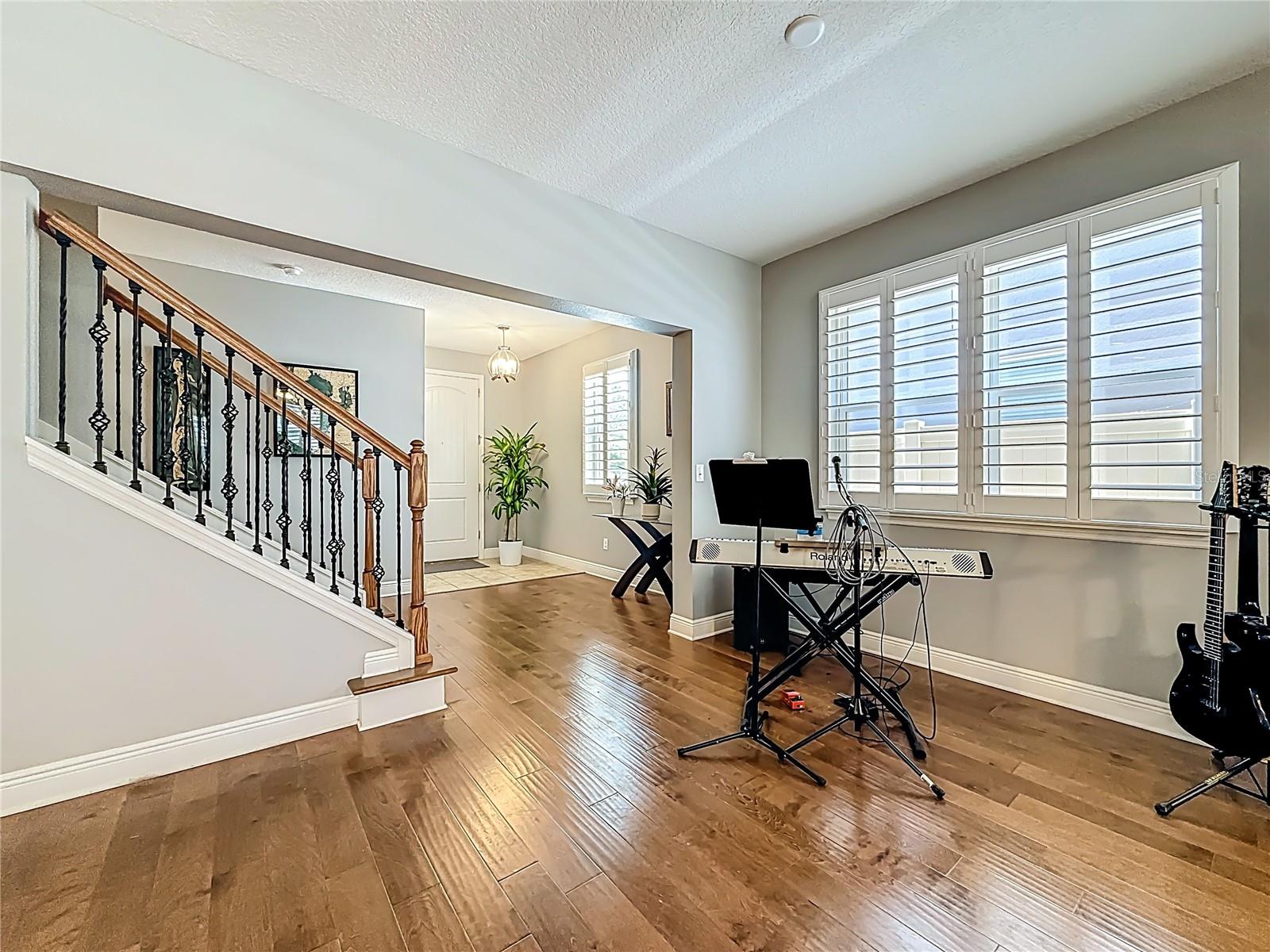 Image 9 of 67 For 10193 Grand Oak Circle