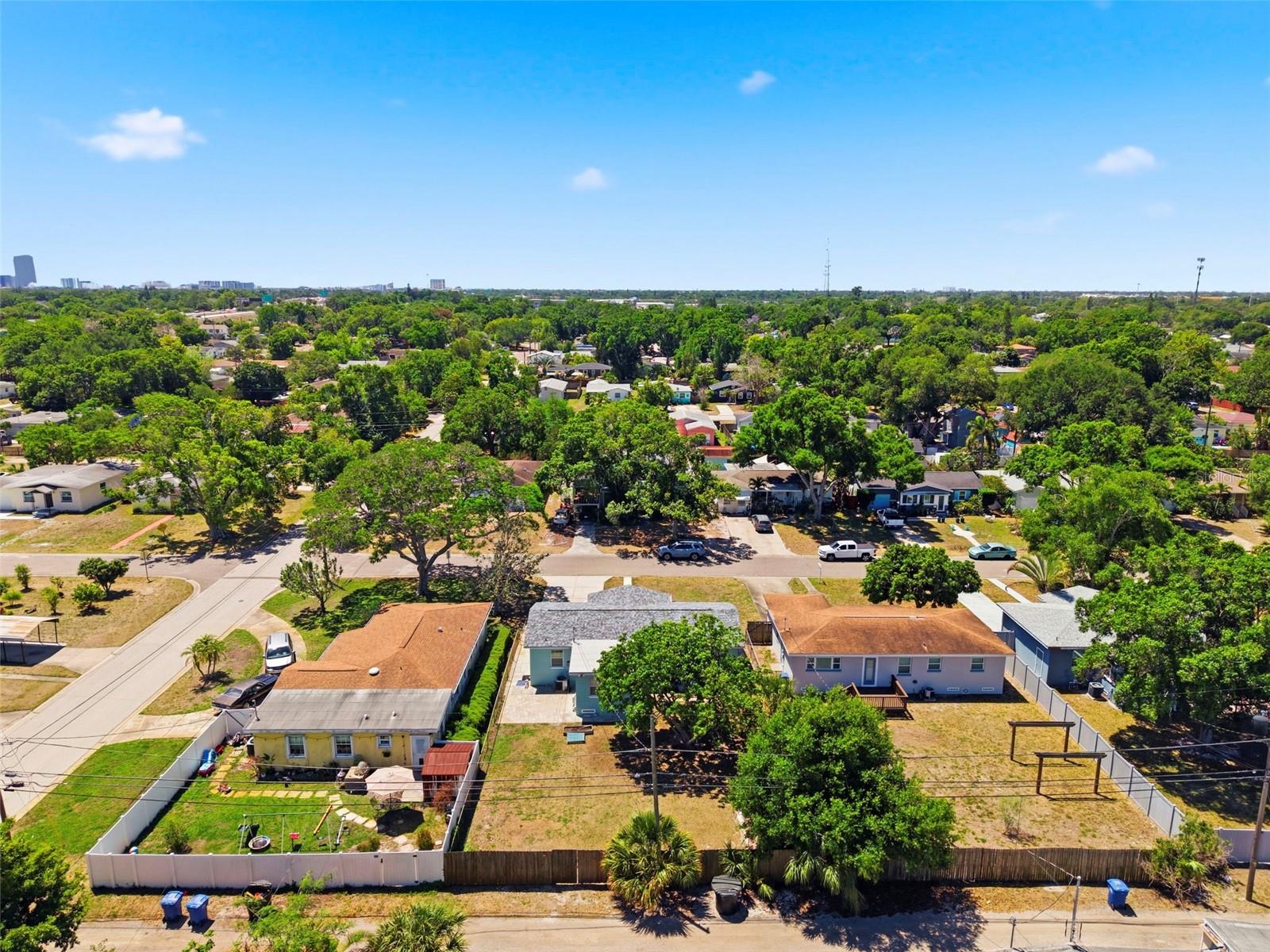 Listing photo id 29 for 2419 36th Avenue N