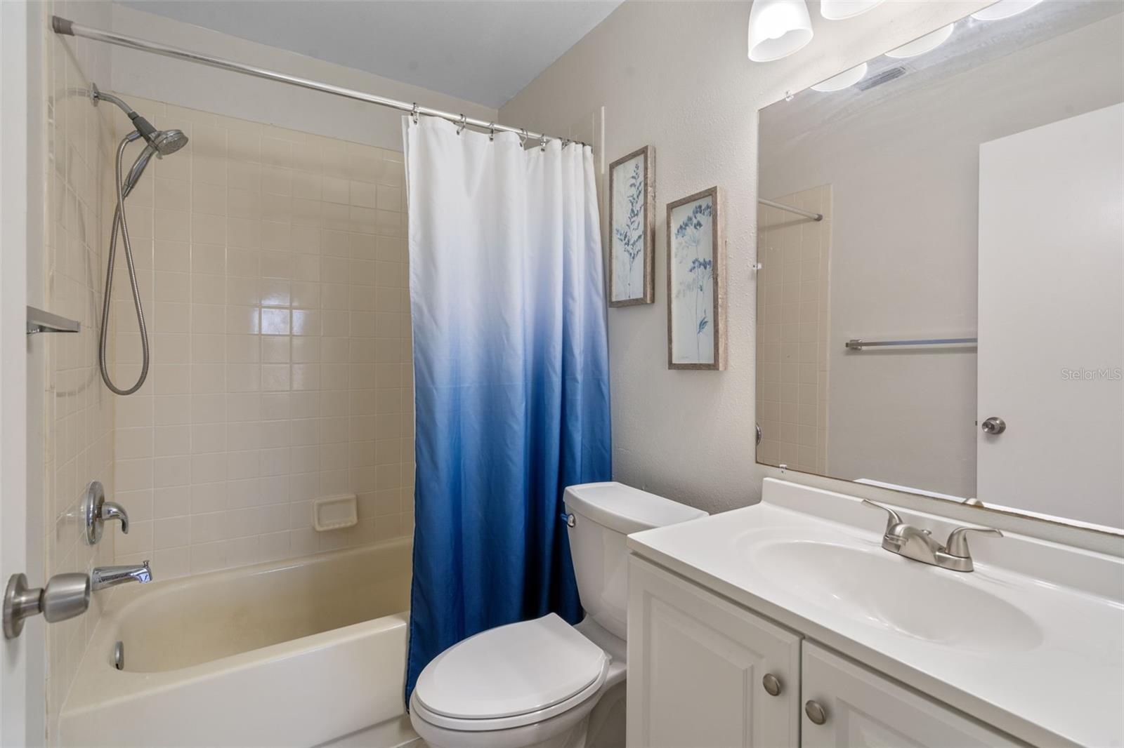 Image 13 of 23 For 14733 Norwood Oaks Drive 201