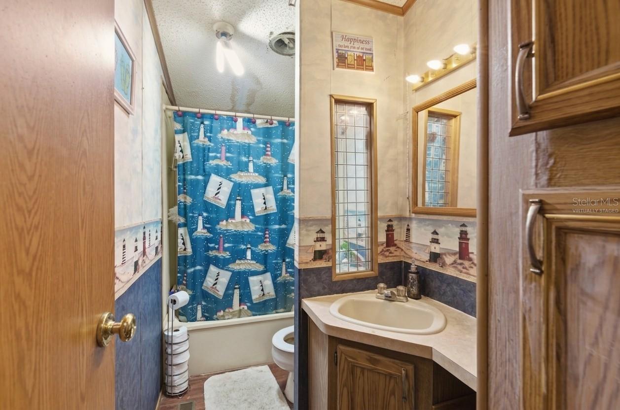 Image 10 of 26 For 109 3rd Street