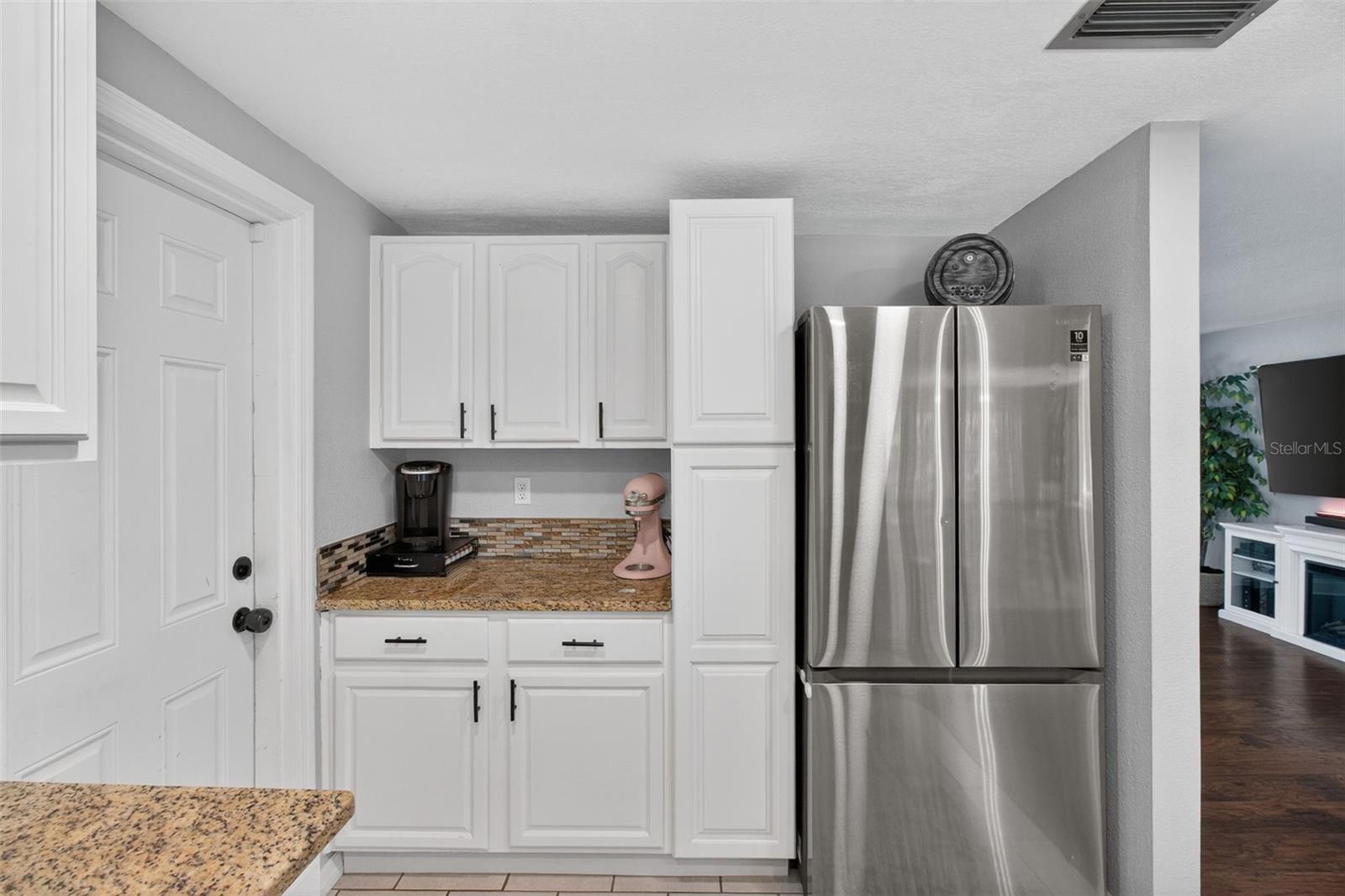 Image 19 of 47 For 3609 Luma Drive